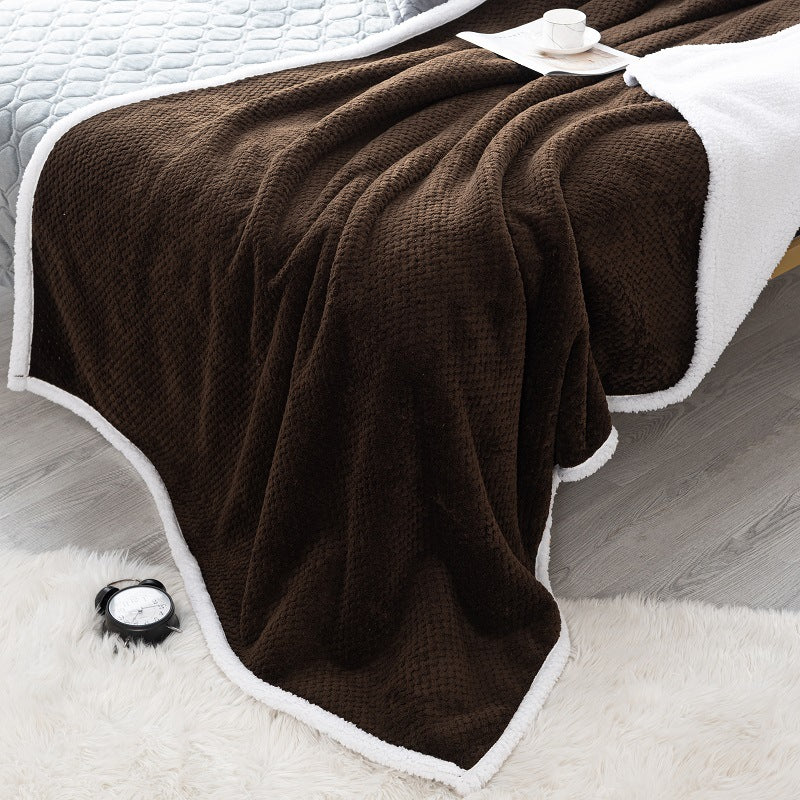 Double-Layer Coral Fleece Blanket – Solid Pineapple Pattern Sherpa Throw
