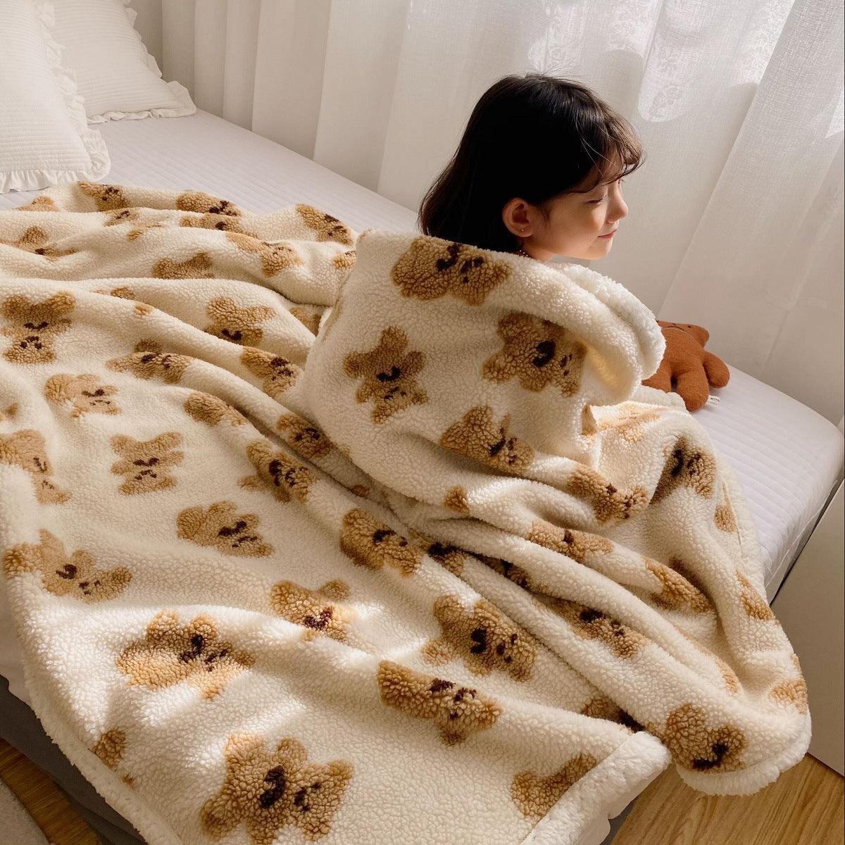 Double-Layer Cartoon Kids Blanket – Bear Sherpa Plush Throw