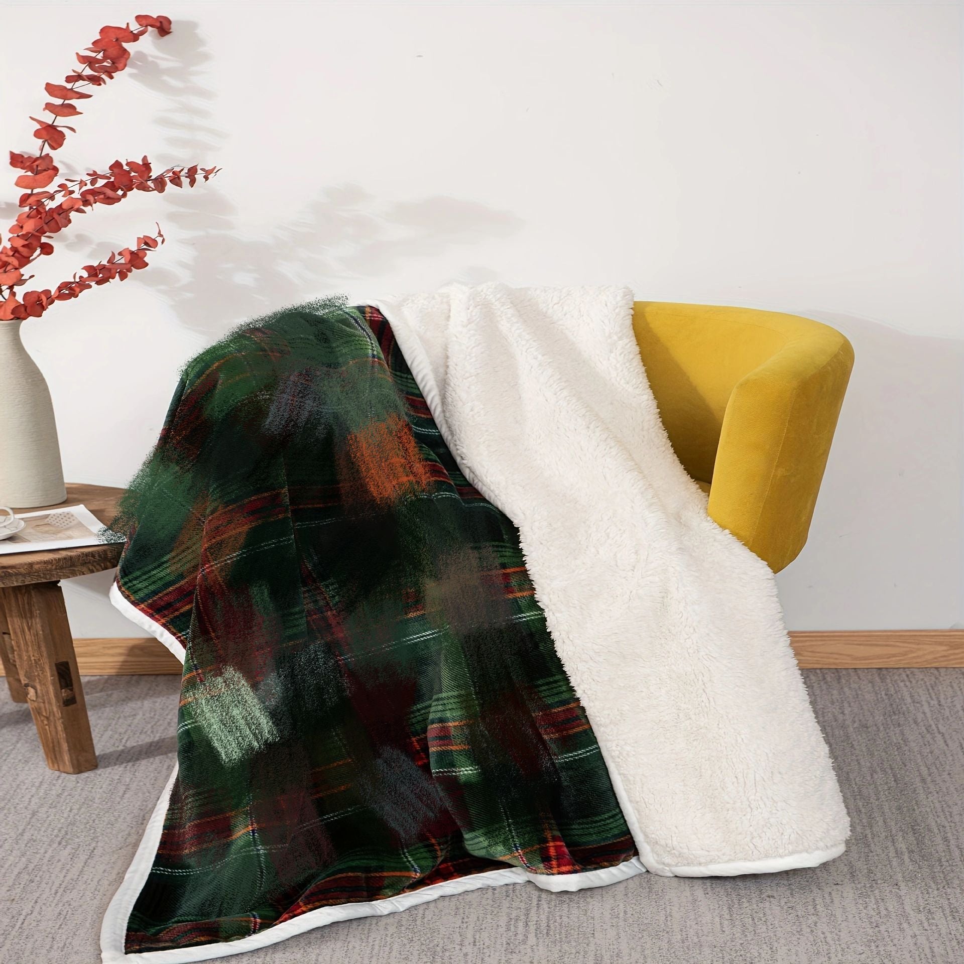 Double-Layer Flannel Blanket – Cartoon Sherpa Composite Throw